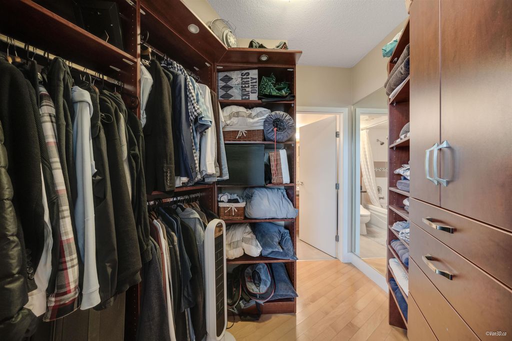 listing image 1100668059535731643