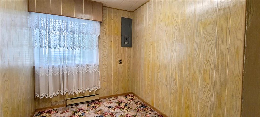 listing image 1102570466713065235