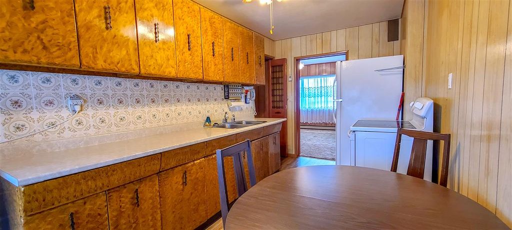 listing image 1105477199132551002