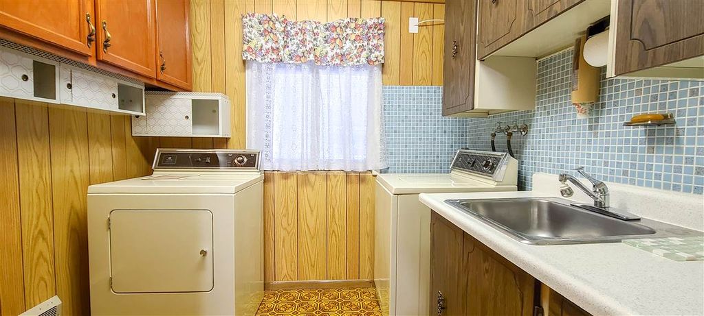 listing image 1109076432906457266