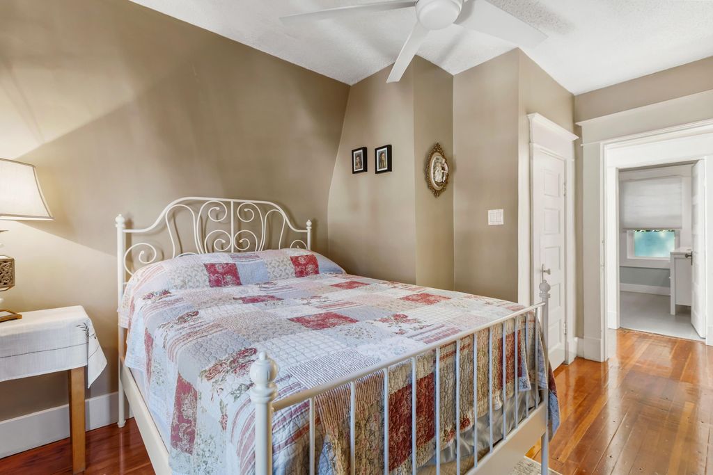 listing image 1102552267274919854