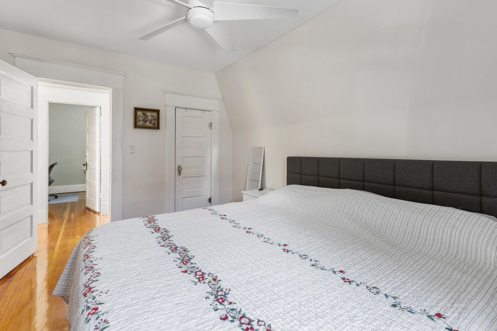 listing image 1102437160485497495