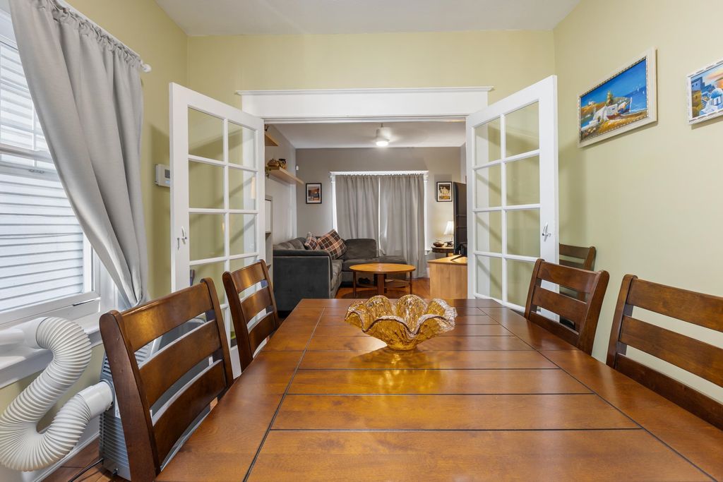 listing image 1105010027140823551