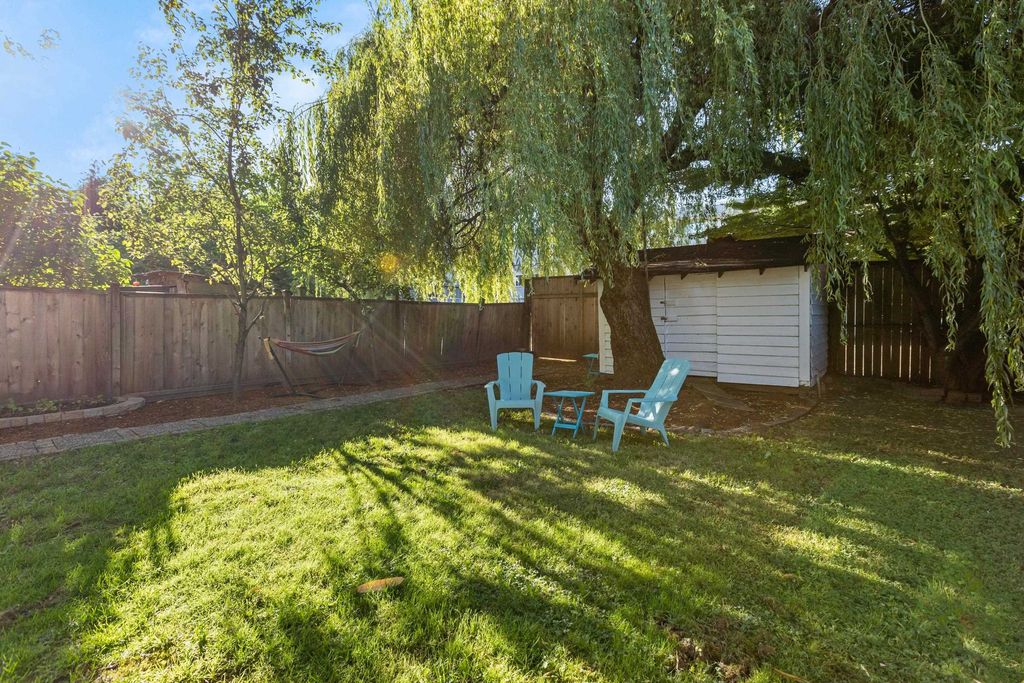 listing image 1105987610570546215