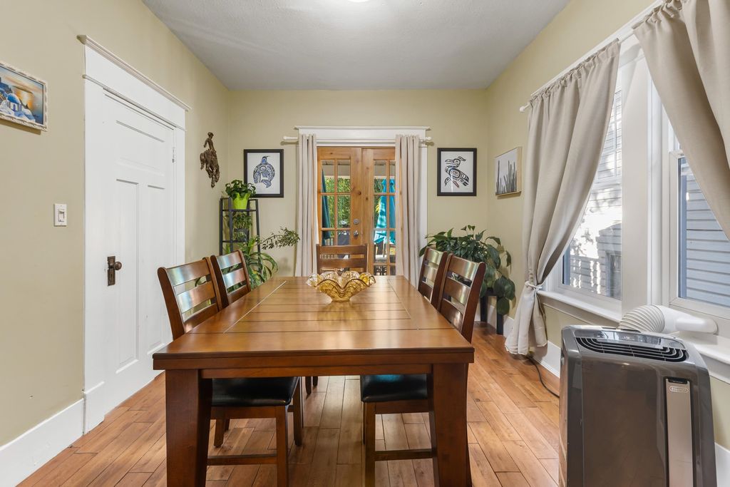 listing image 1102226911377165525