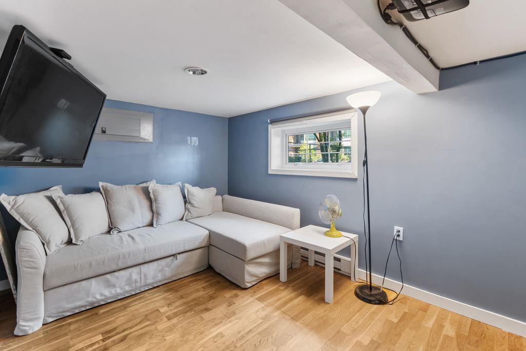 listing image 1102283525056507640