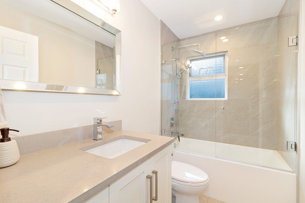 listing image 1104885411742128473