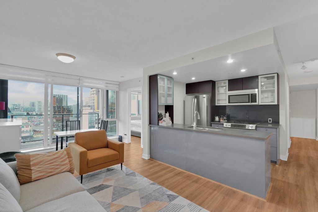 listing image 1100200399003847530