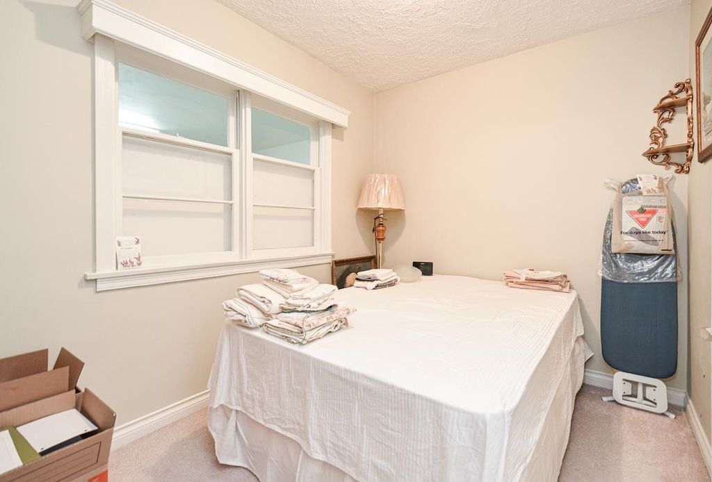 listing image 1100773645508918774