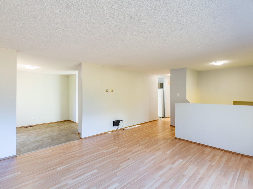 listing image 1103089419988942498