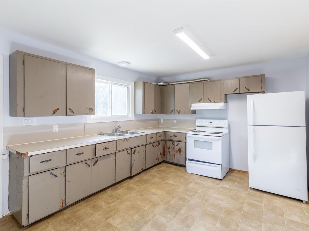 listing image 1104078967372416718
