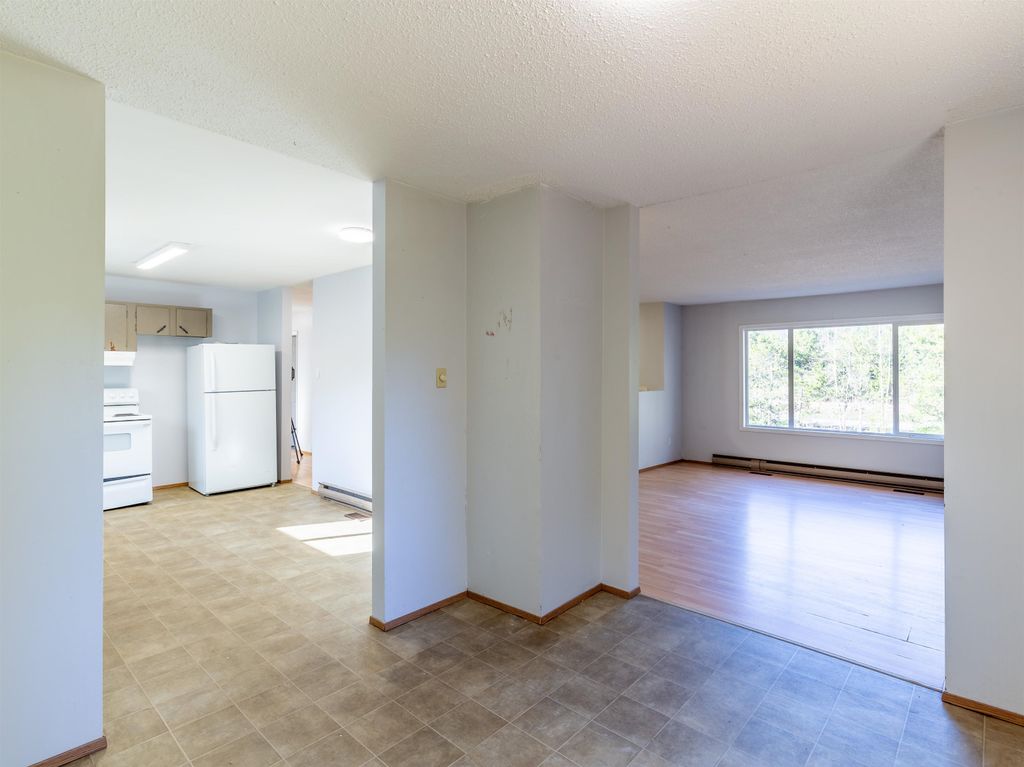 listing image 1100270794861649550
