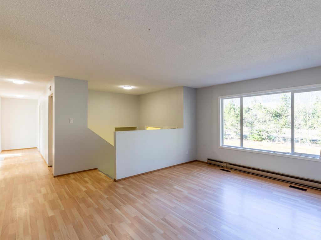 listing image 1105827041876993990