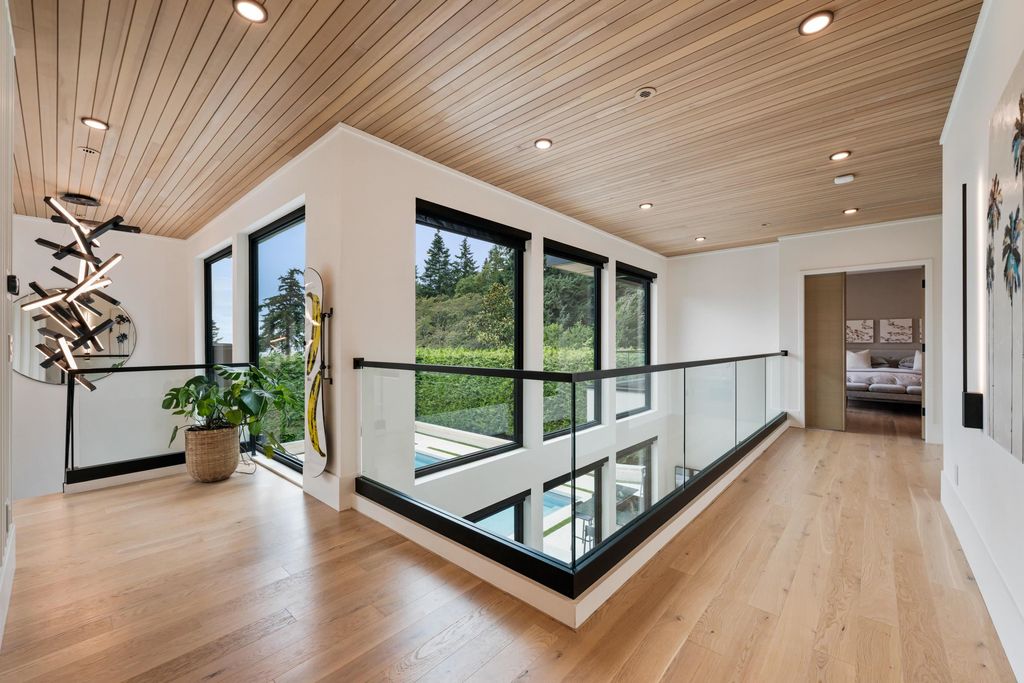 listing image 1102133845740476968