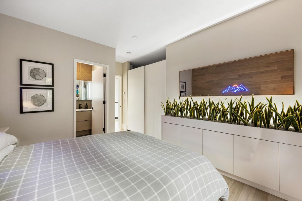 listing image 1106032561685751300