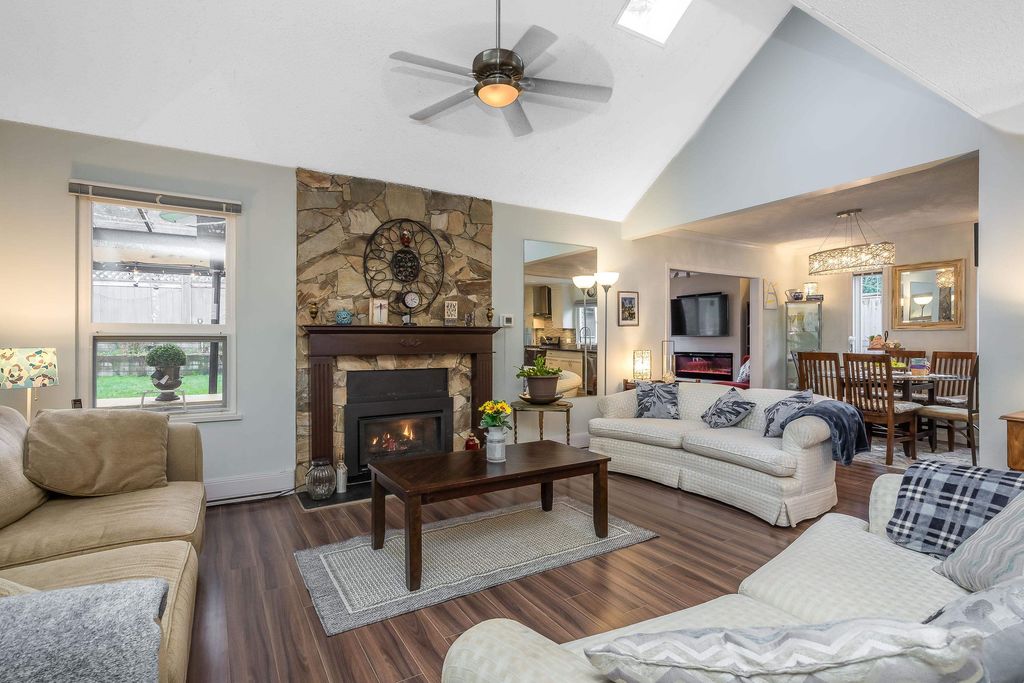 listing image 1101256290754444777