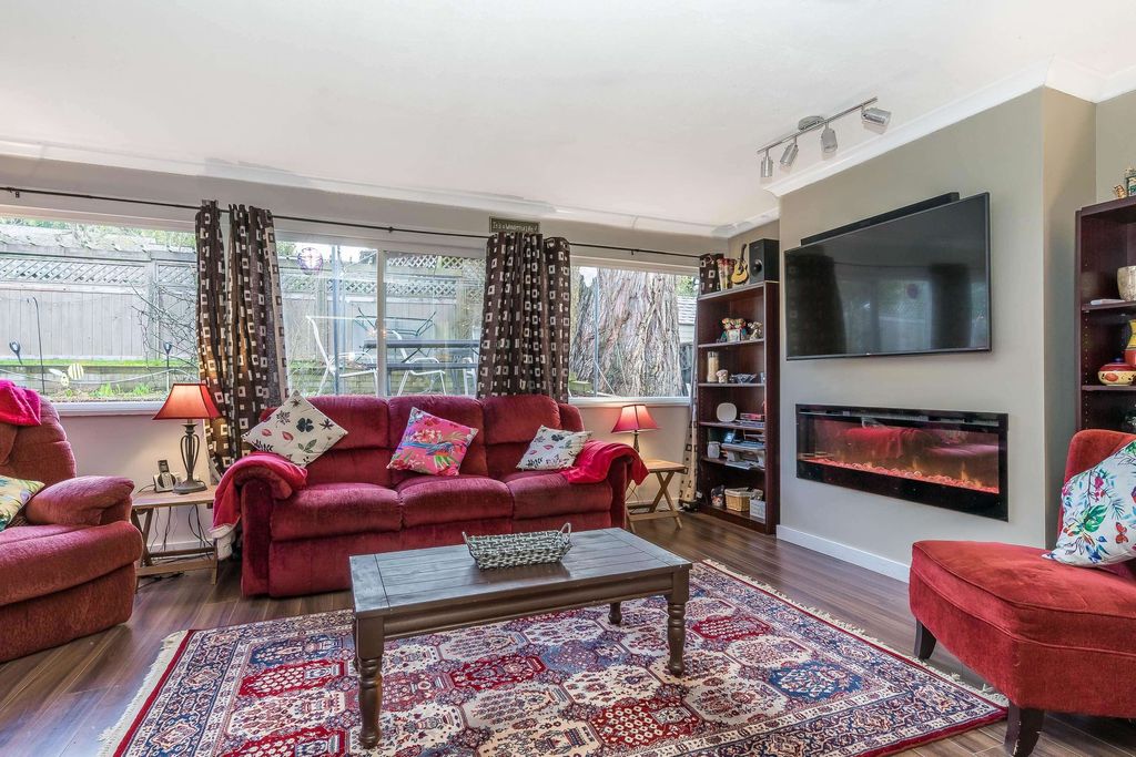 listing image 1109308305150831276