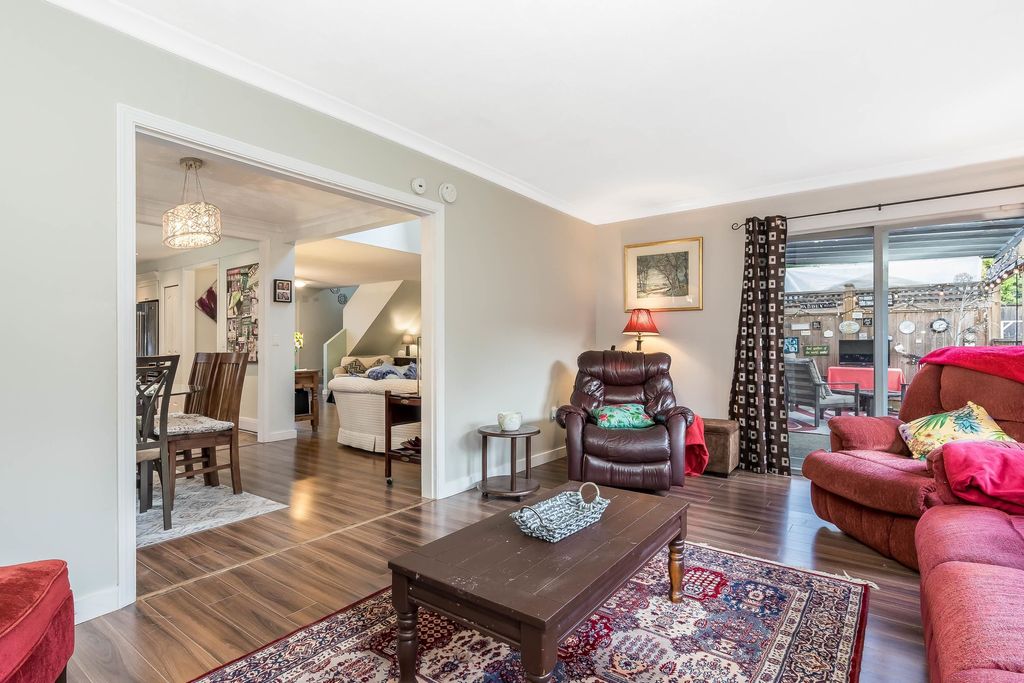 listing image 1103407454766172585