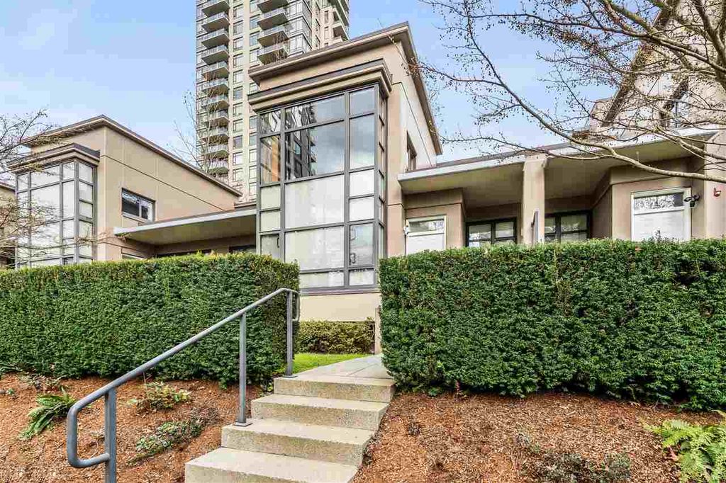 listing image 1109119134273926405