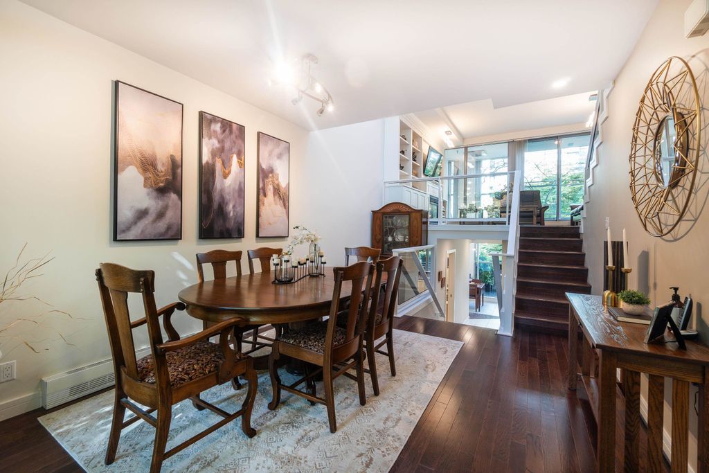 listing image 1102742918325140150