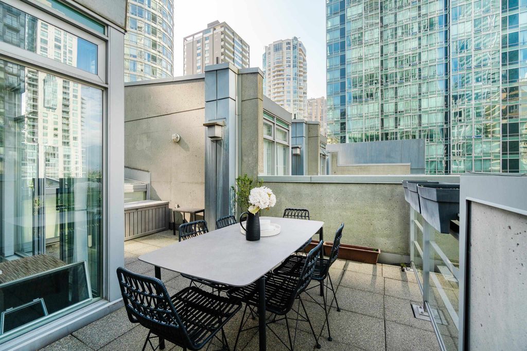 listing image 1106337221703270414