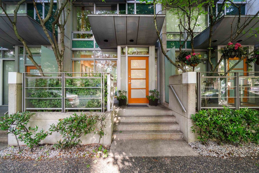 listing image 1107365750532719162