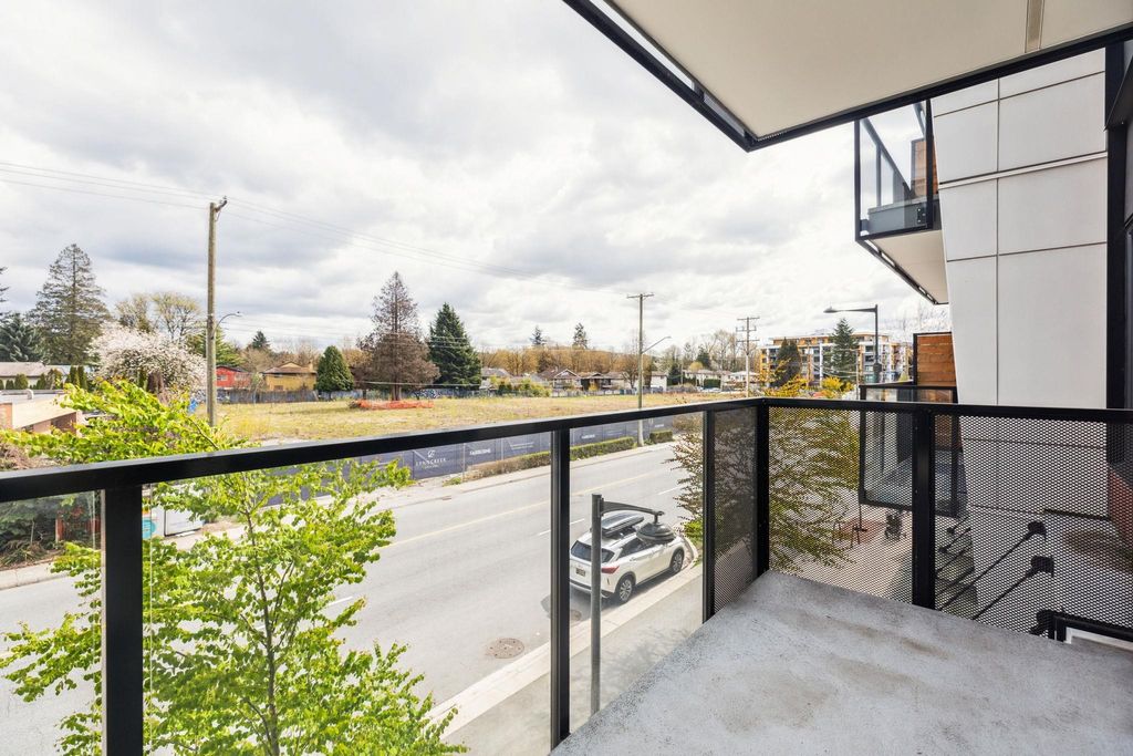 listing image 1102039398226338945