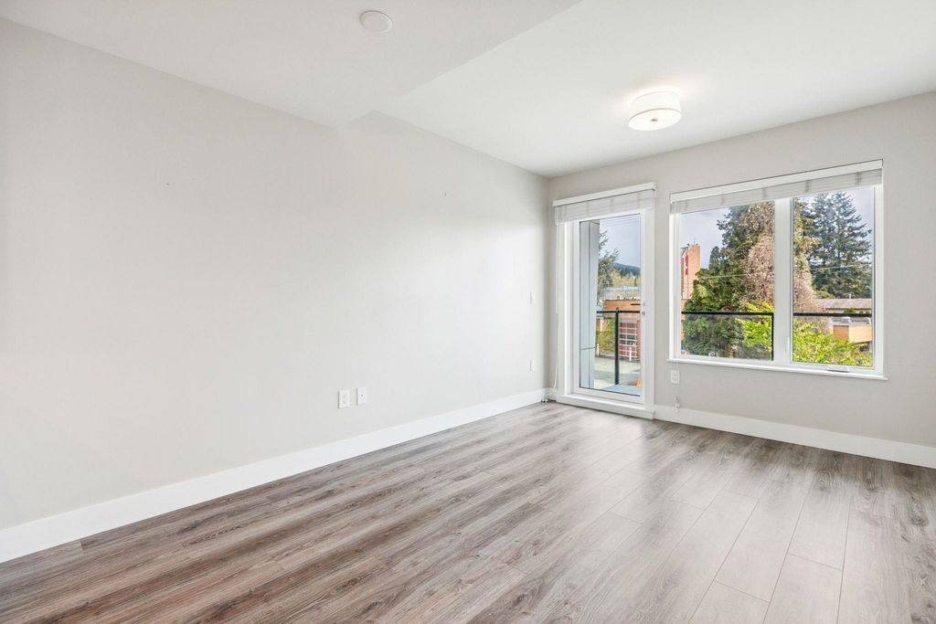 listing image 1102185034844980986