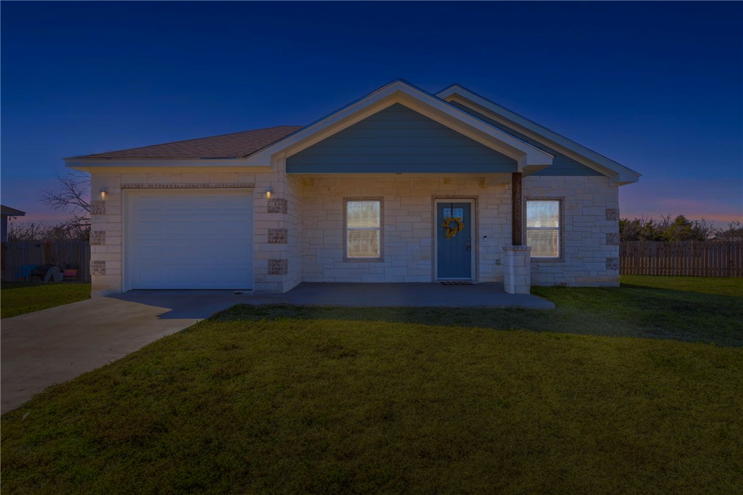 102 Ave B, Moody, Texas image 3