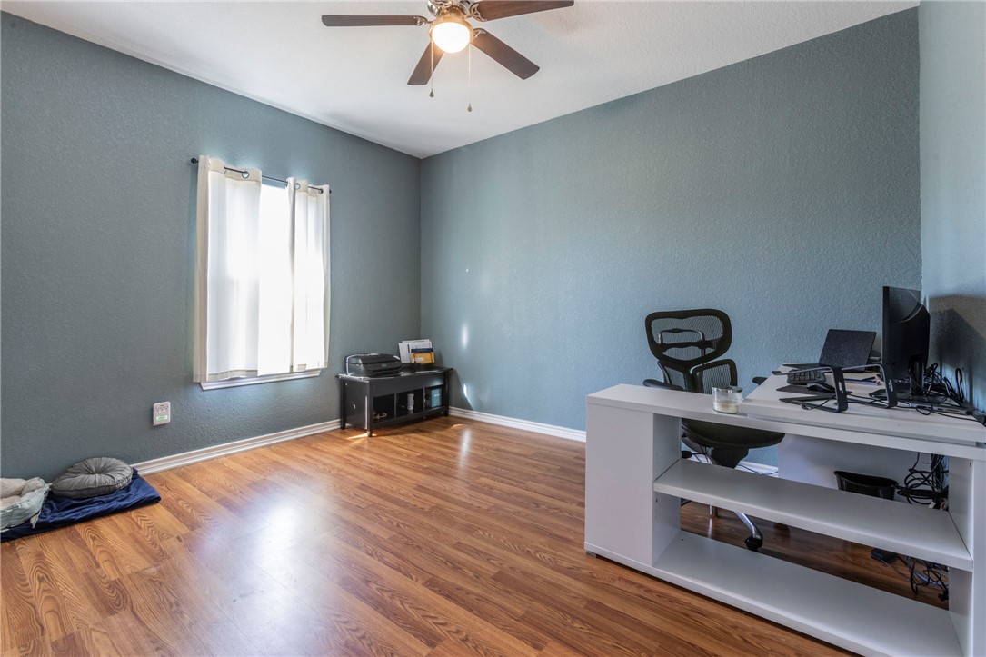 102 Ave B, Moody, Texas image 17