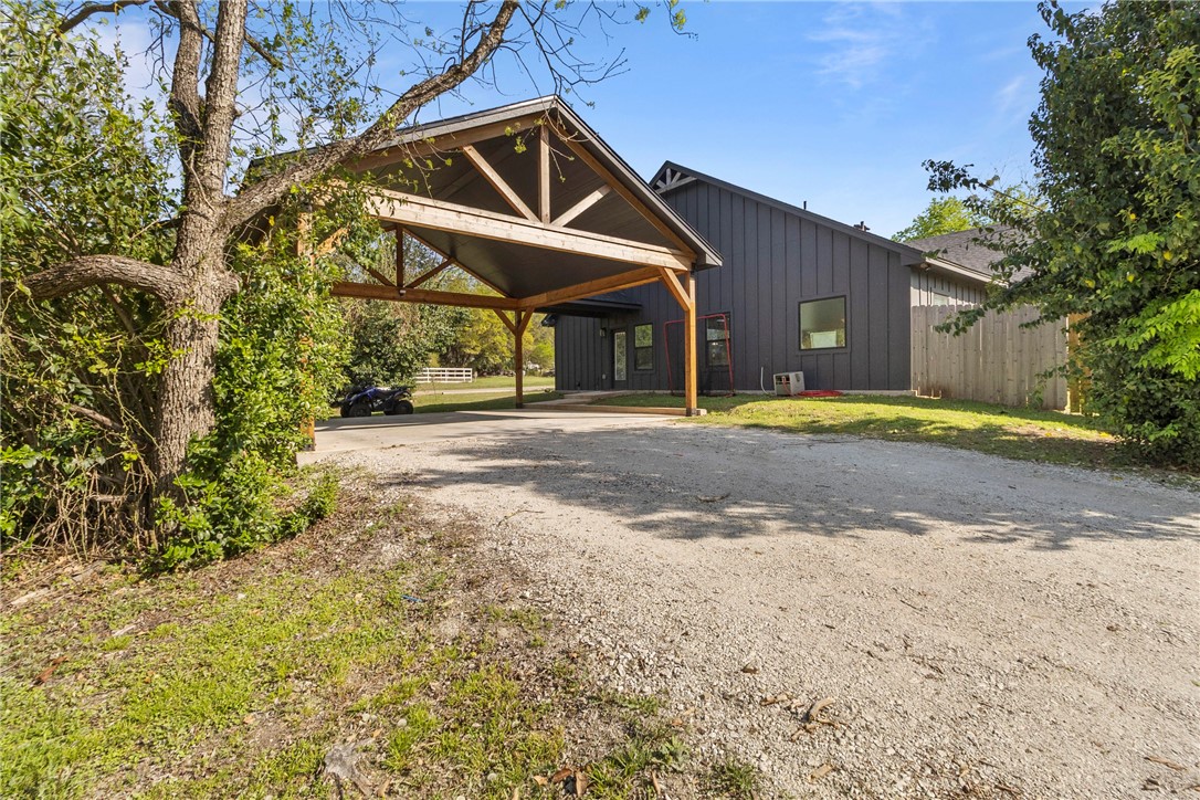 906 S 3rd Street, Valley Mills, Texas image 5