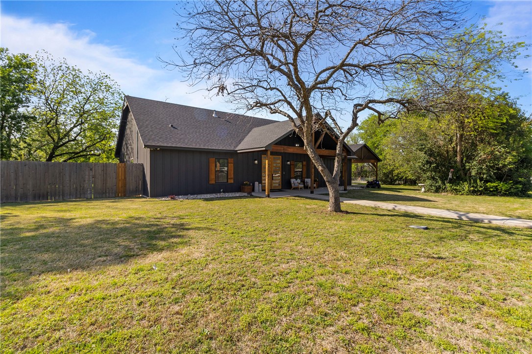 906 S 3rd Street, Valley Mills, Texas image 4