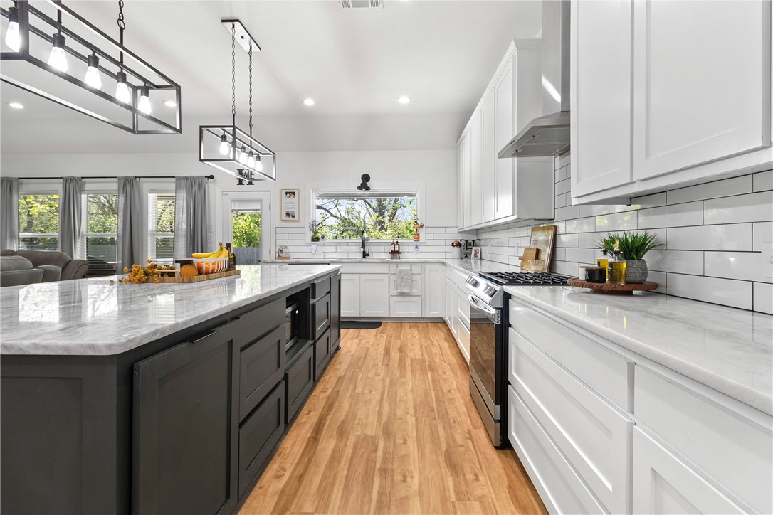 906 S 3rd Street, Valley Mills, Texas image 18