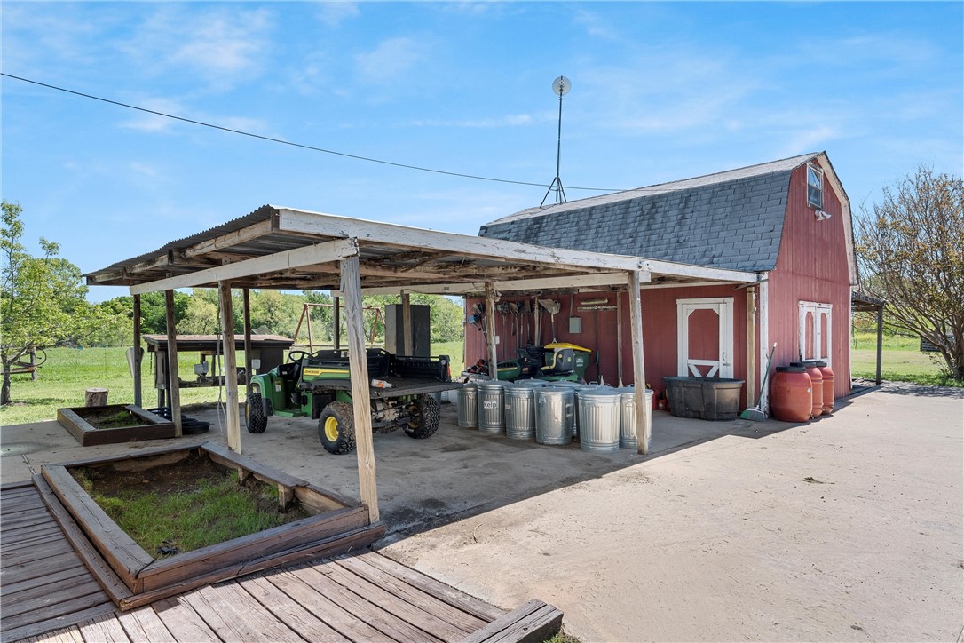 297 Kelinske Road, Elm Mott, Texas image 39