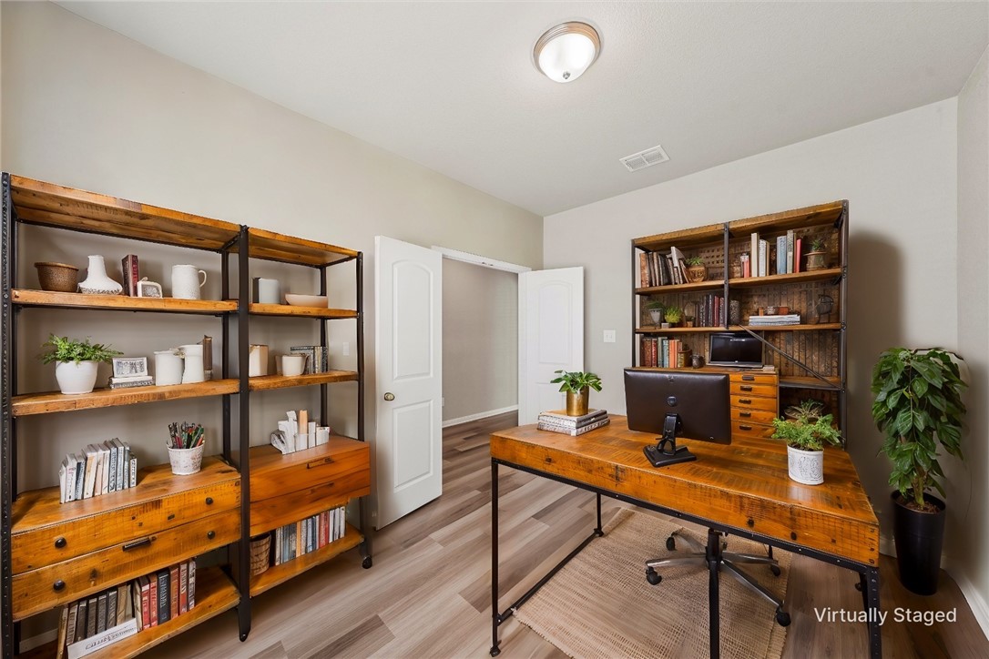 10213 Driskill Drive, Waco, Texas image 7