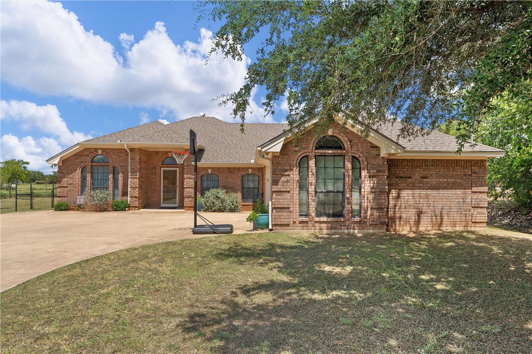 1403 Golf Course Road, Gatesville, Texas image 2