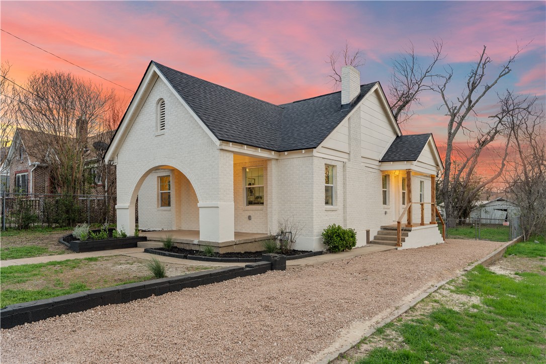 1632 N 17th Street, Waco, Texas image 2