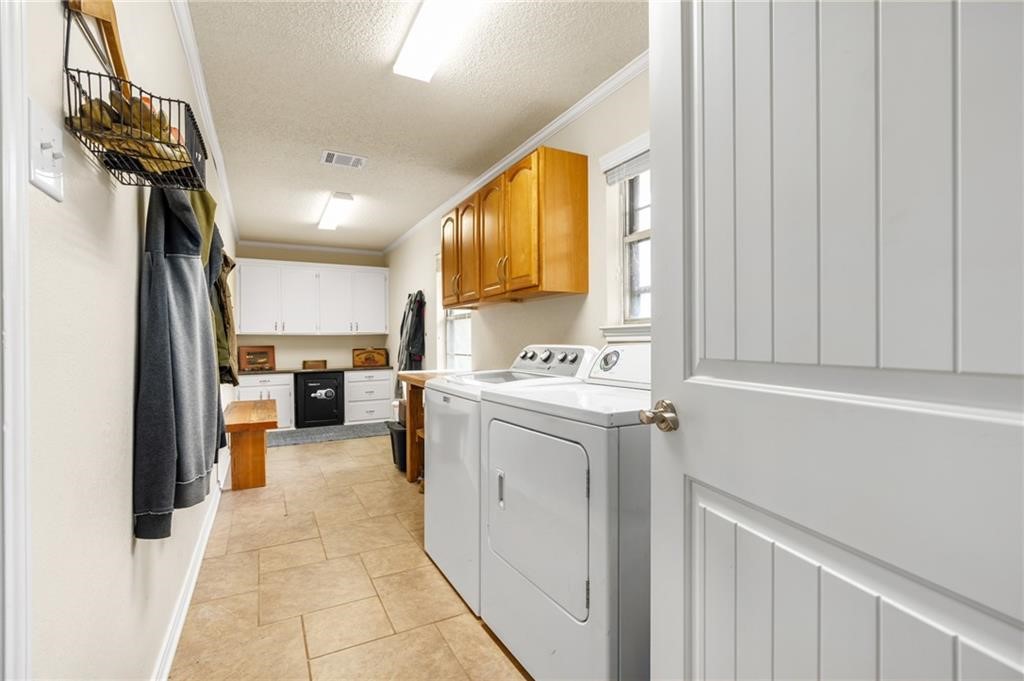 299 E Central, Lorena, Texas image 15