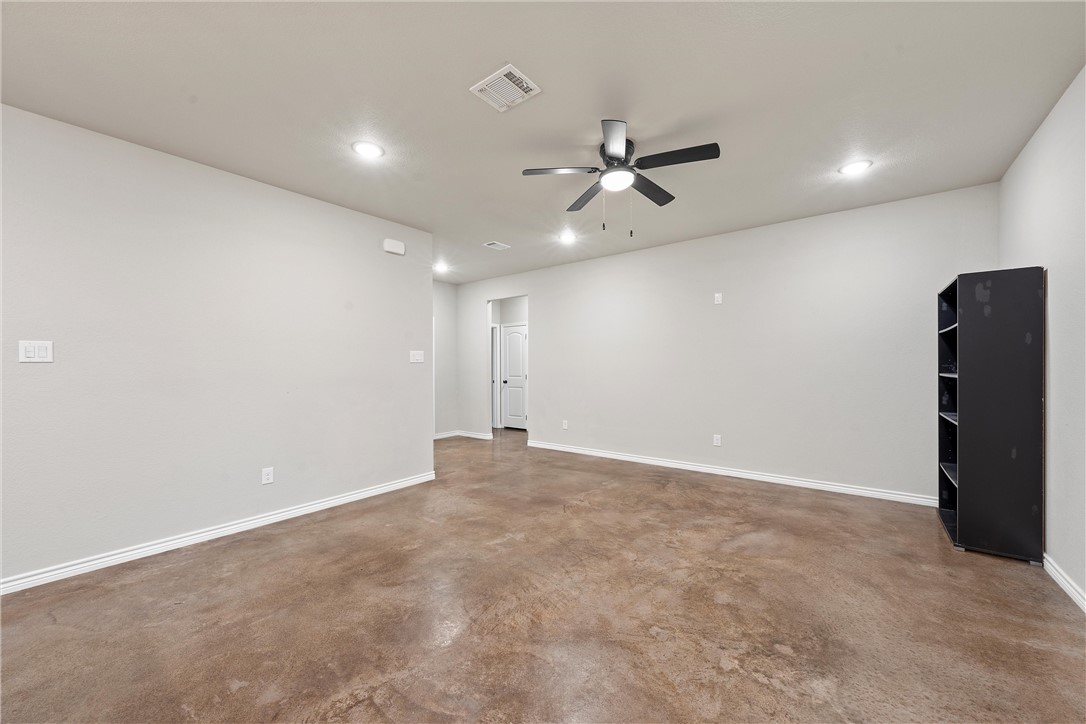601 N College Avenue, West, Texas image 6