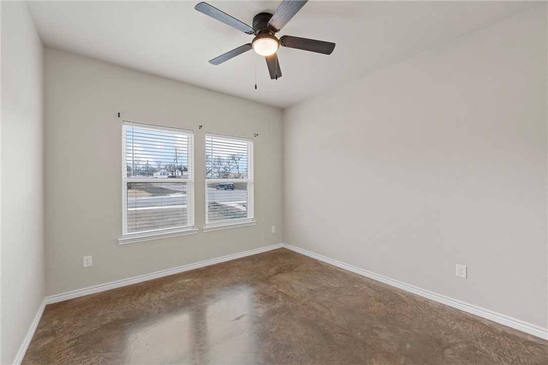 601 N College Avenue, West, Texas image 14