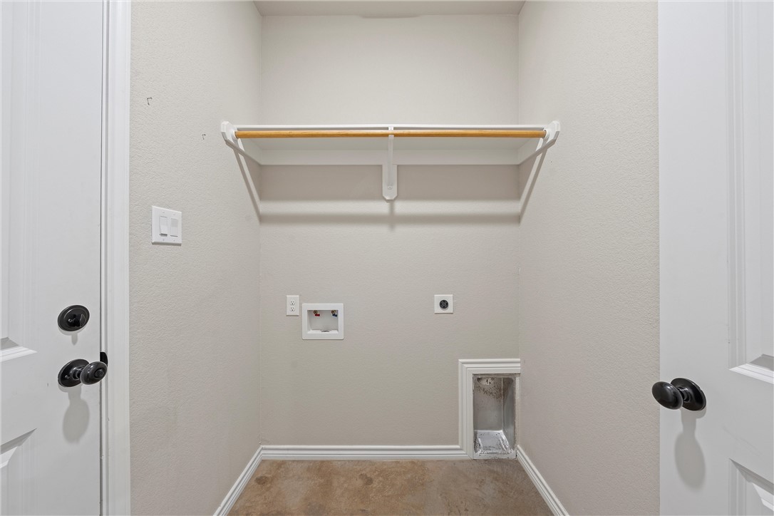 601 N College Avenue, West, Texas image 15