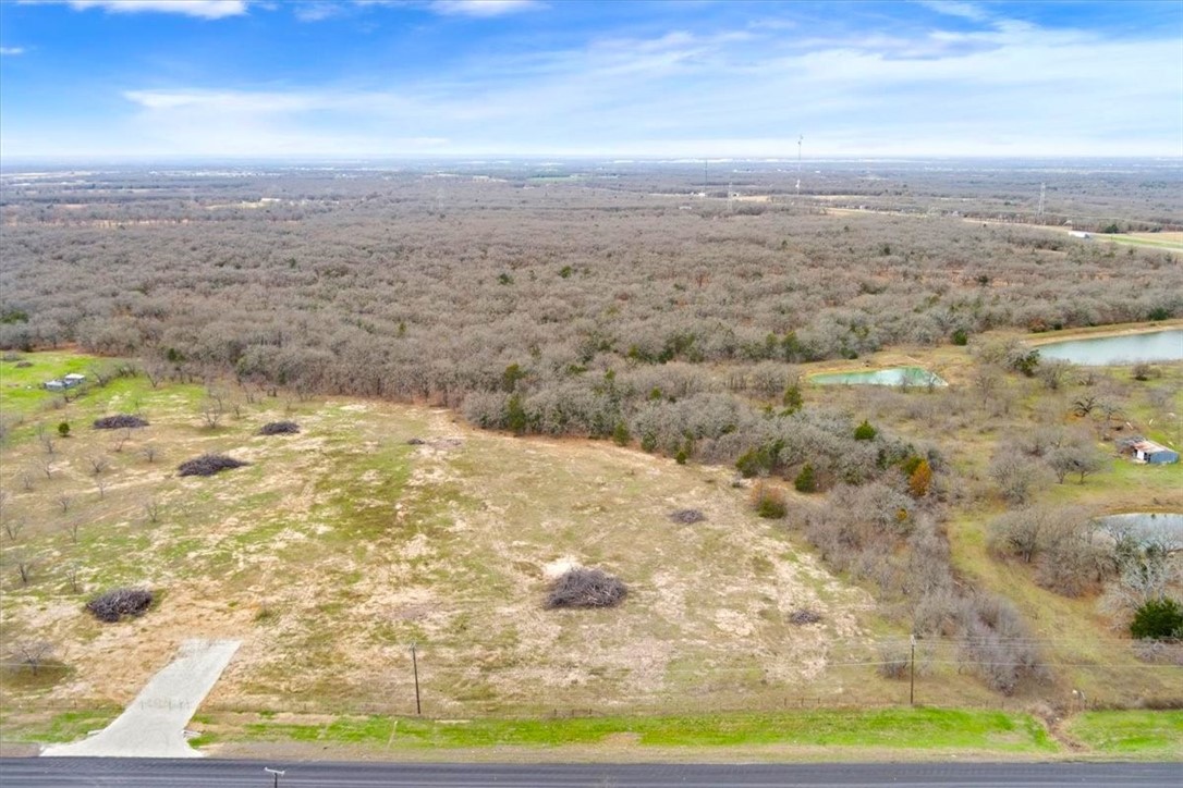 1879 Longhorn Parkway, Axtell, Texas image 5