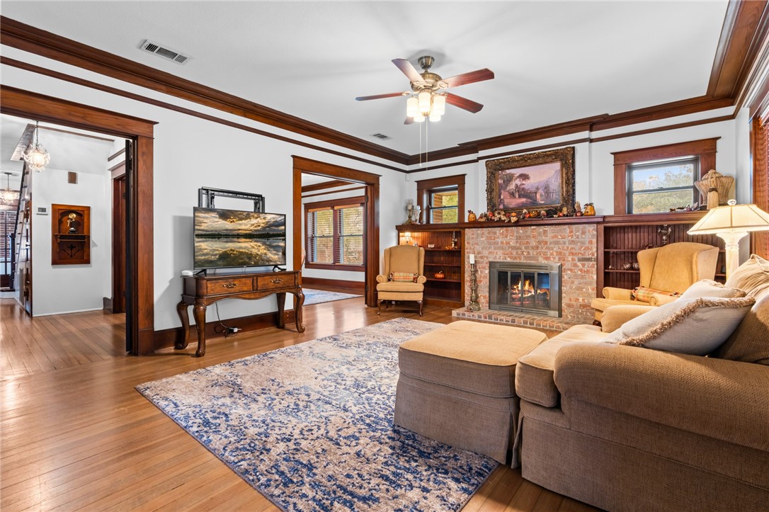 501 S Adams Street, McGregor, Texas image 7