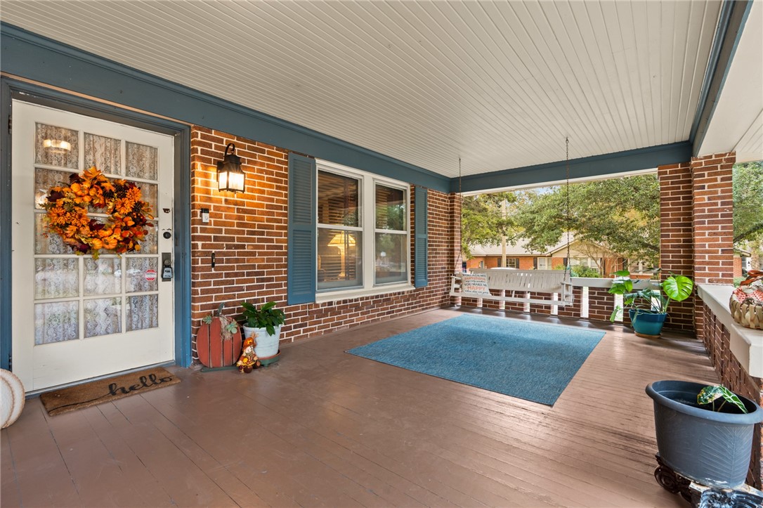 501 S Adams Street, McGregor, Texas image 4