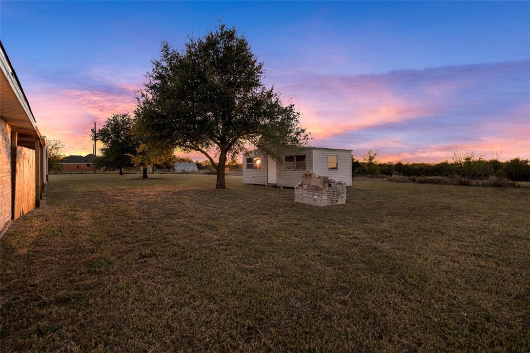 424 Westgate I Road, Eddy, Texas image 6