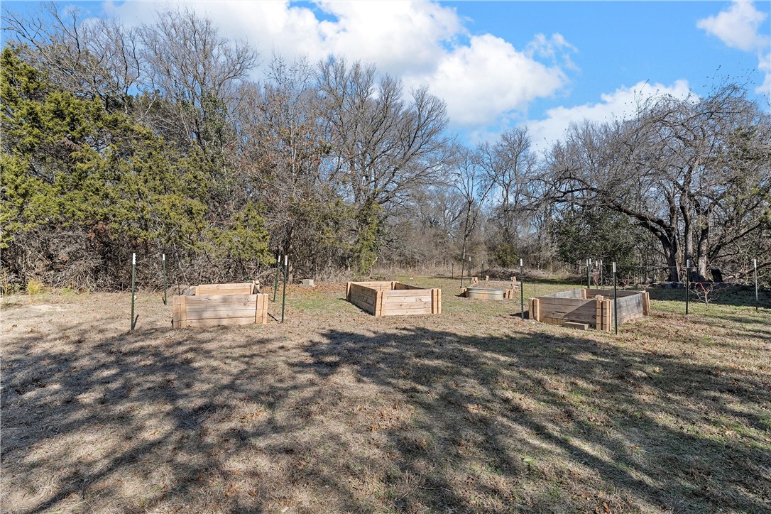 206 Brazos Oaks Drive, Waco, Texas image 28