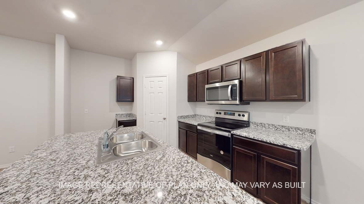 12520 Tarres Court, Lorena, Texas image 7