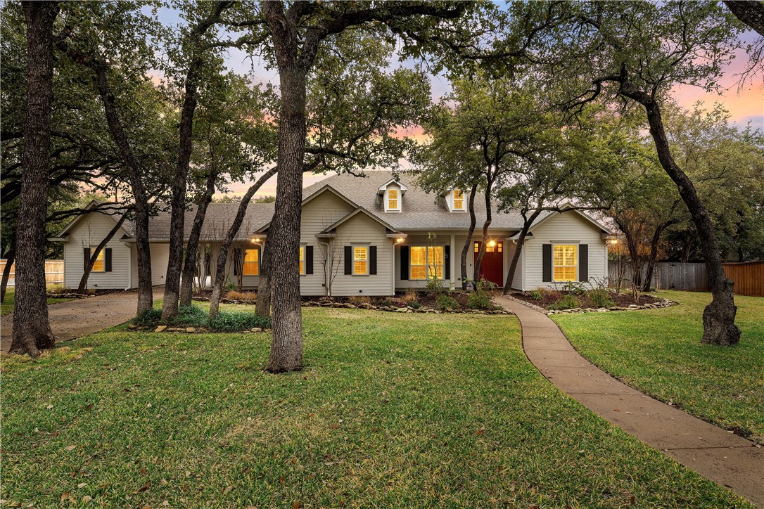 8452 Spicewood Springs Road, China Spring, Texas image 1