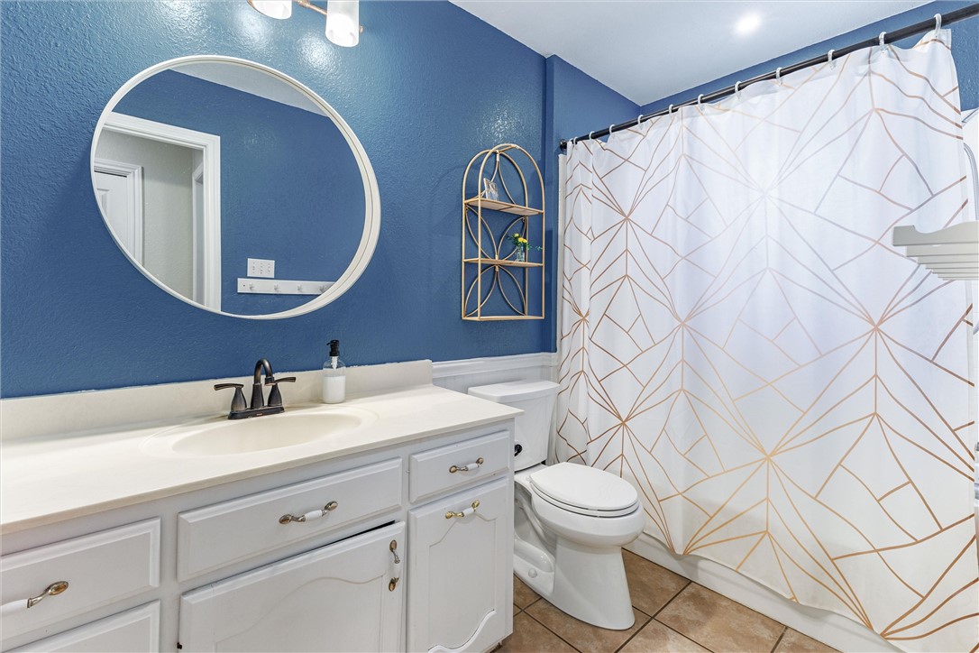 806 Crested Butte Drive, Hewitt, Texas image 23