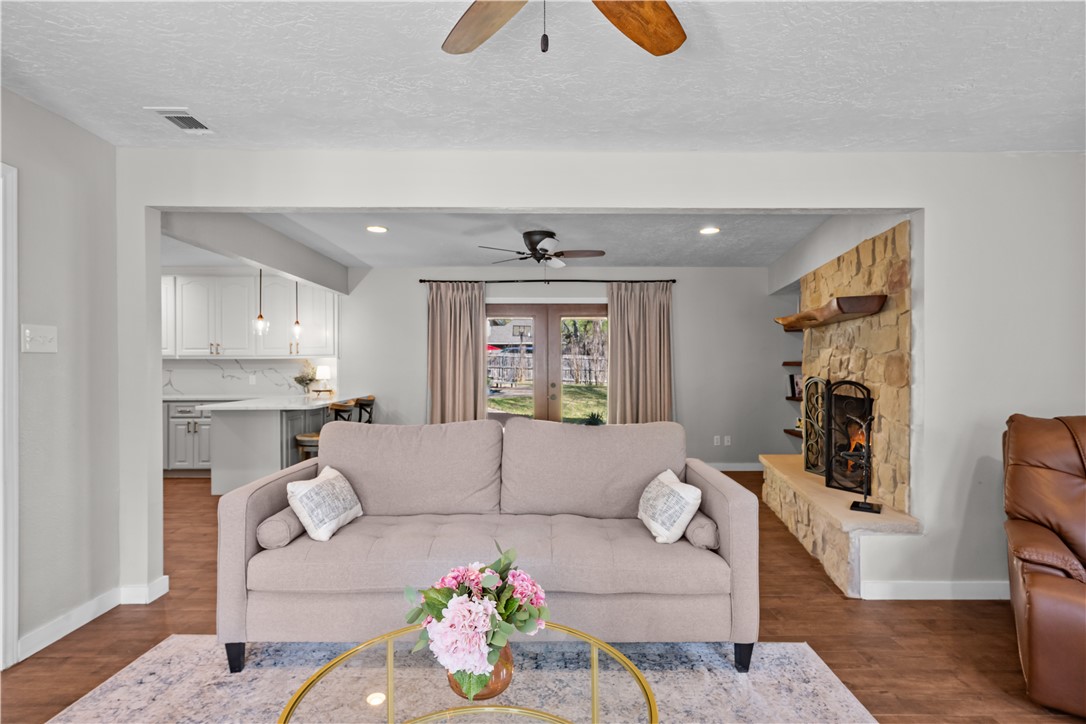 9006 Kingswood Place Pl, Woodway, Texas image 7